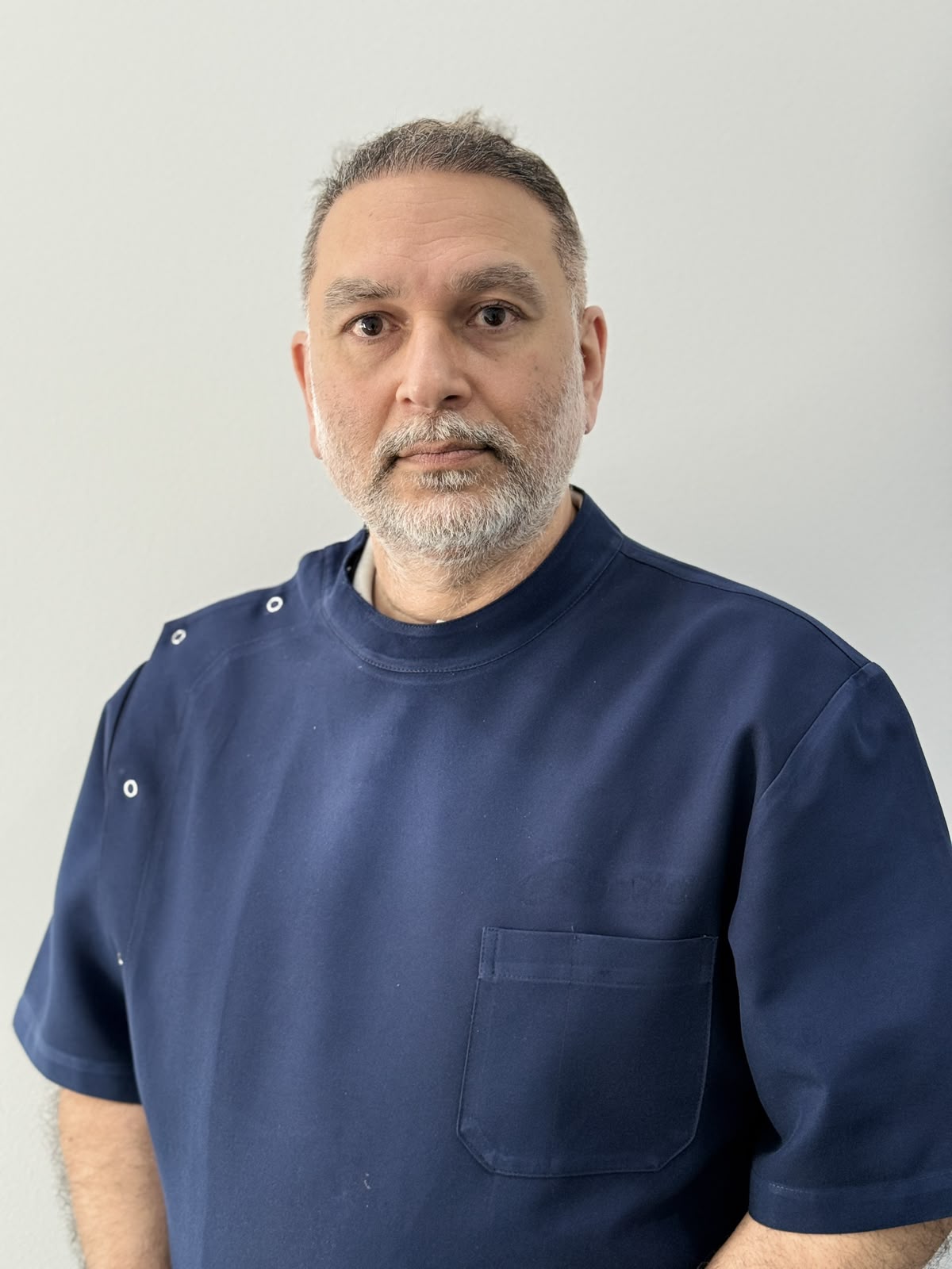 Dr Prabhjit Gill, Principal Dentist